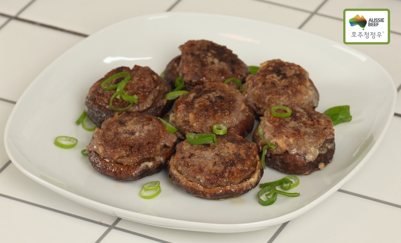 달라진 추석 차례상… 홍동백서 대신 취향을 더하는 이색 추석 밥상